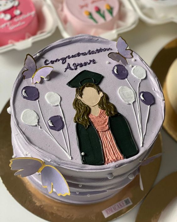 Butterfly, Flower and Graduation Hat on Cake